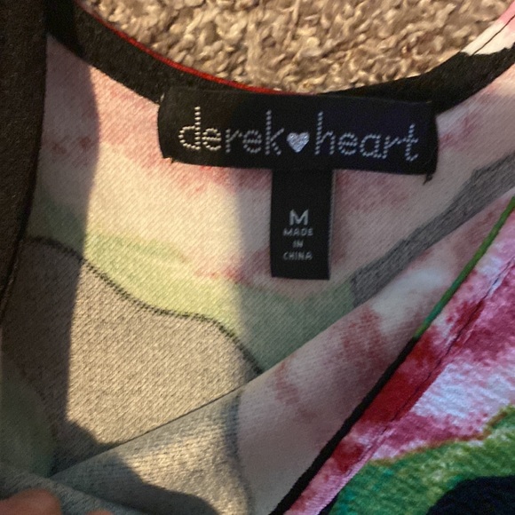 5/$25 Derek Heart Medium Dress Flowers Summer Dress - Picture 7 of 7